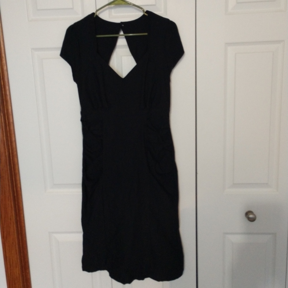 Black pinup wiggle dress